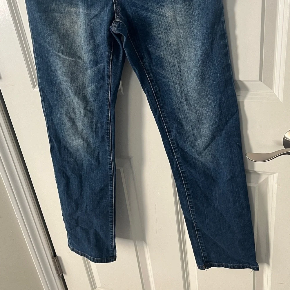 7 FAM Standard Jeans straight leg stretch Size 14 med/dark wash